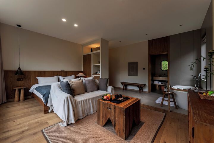 Room 21 of 82