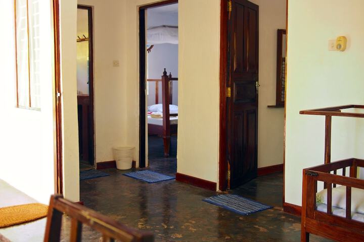 Room 16 of 46
