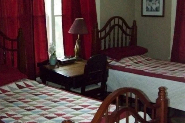 guest_rooms