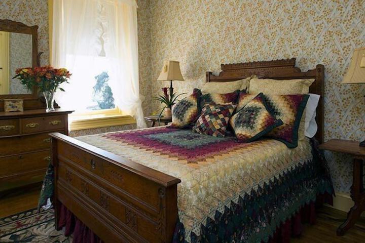 Room 9 of 39