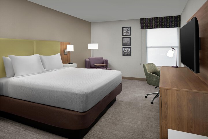 Room 7 of 34