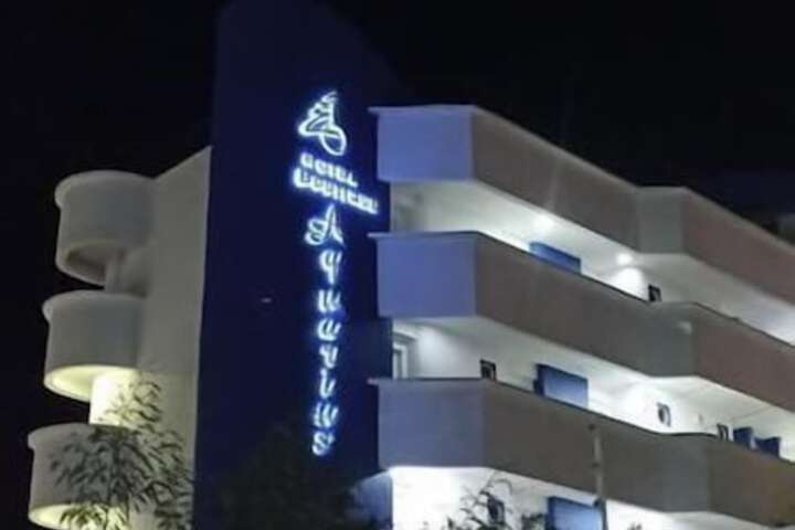 Hotel 71 of 77