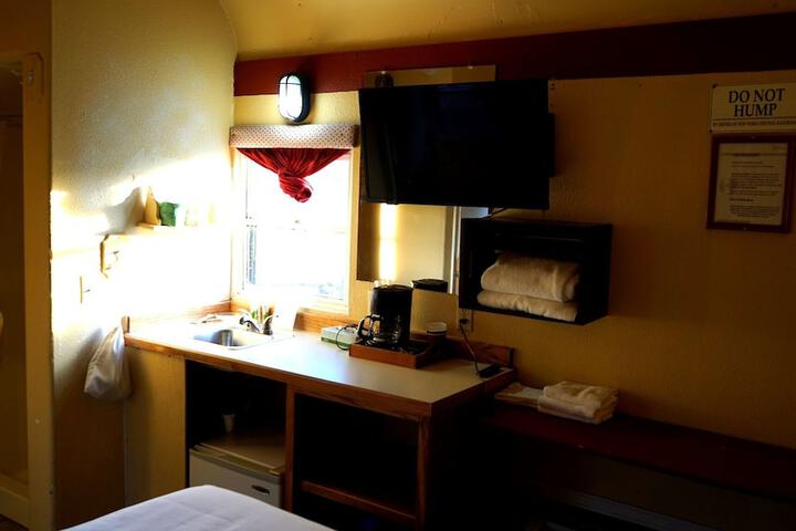 Room 3 of 69