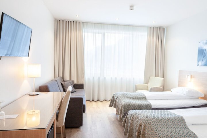 Room 15 of 85