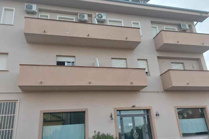 Life Hotel