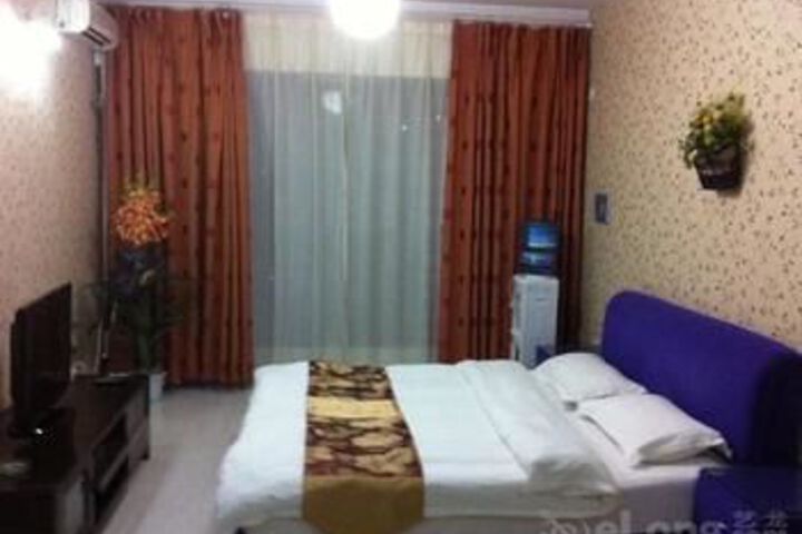 Room 18 of 93