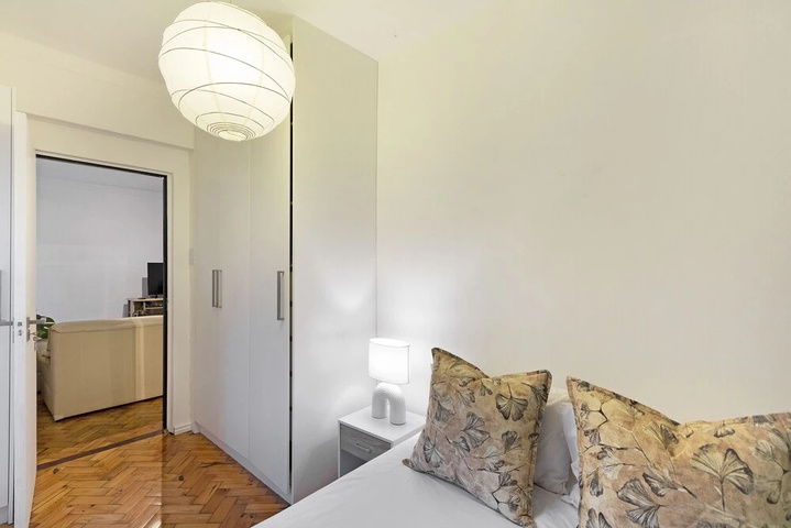 Room 4 of 14