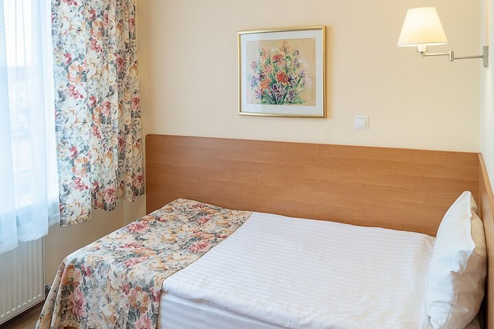 Room 12 of 47