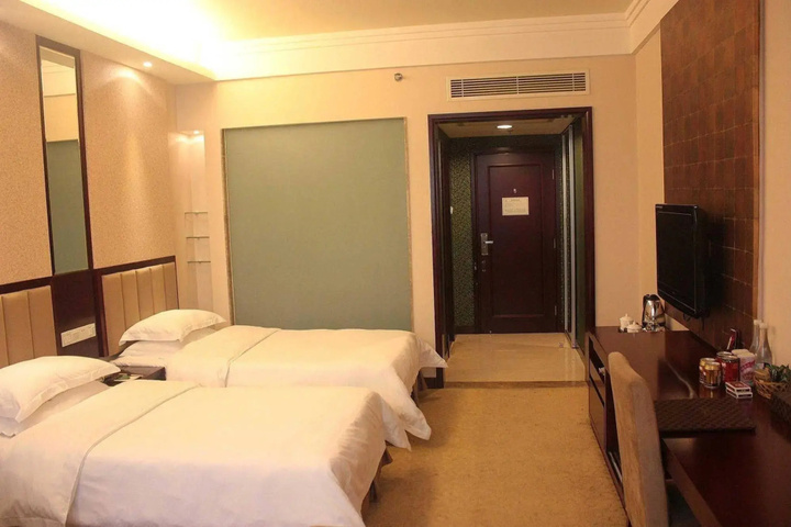 Room 4 of 26