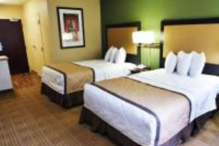 1 King Bed Suite (5 of 9)