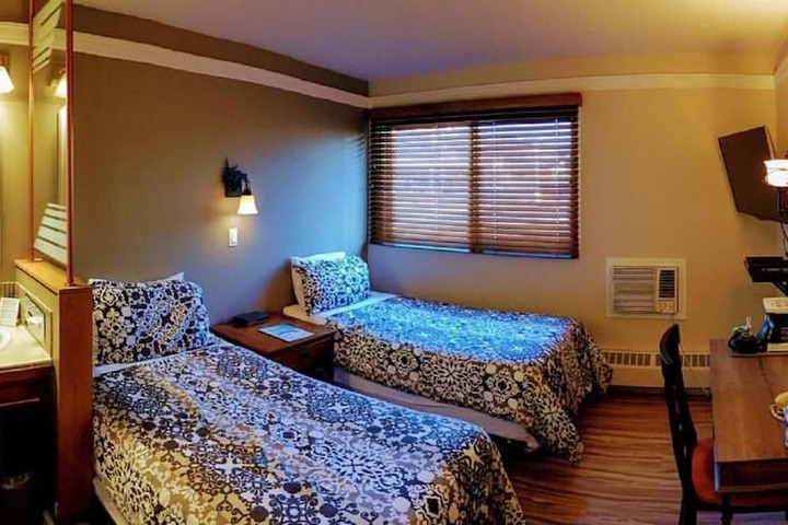 Room 16 of 52
