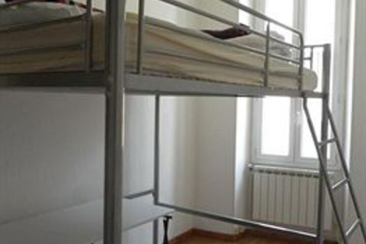 Room 7 of 37