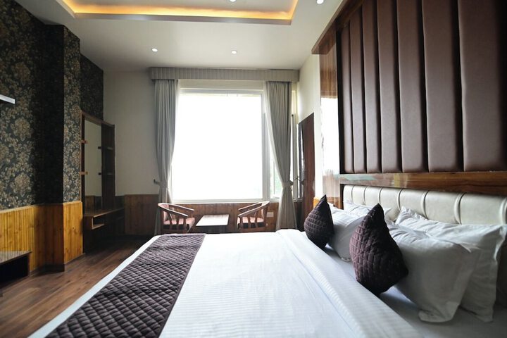 Room 21 of 42