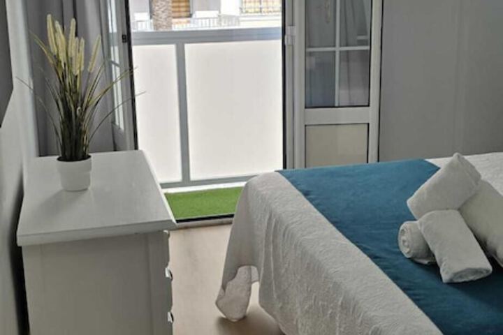 Room 5 of 28
