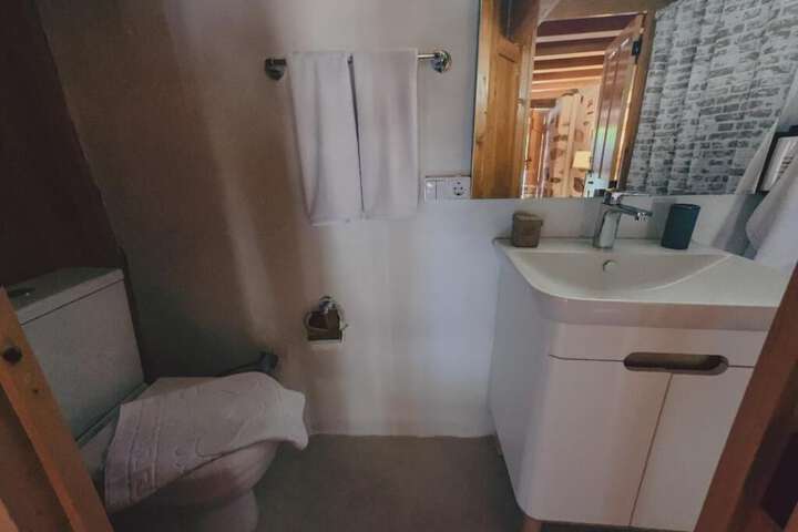Room 3 of 10