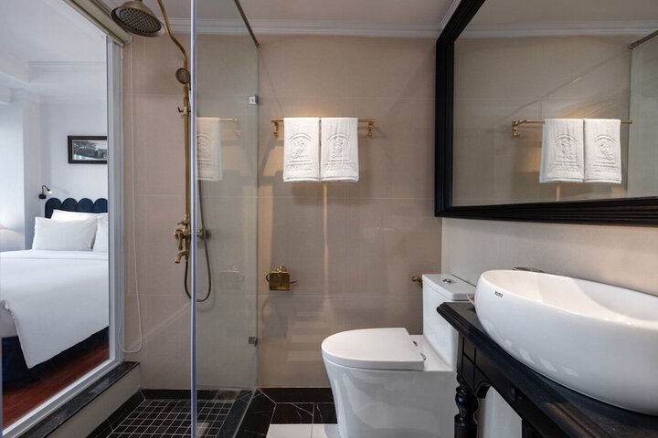 Bathroom Photo