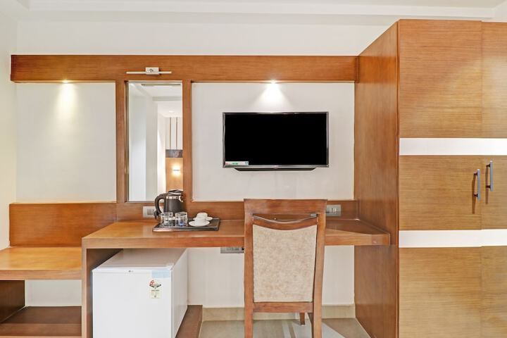 Room 27 of 44