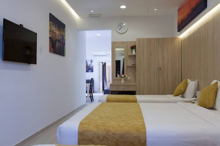 Room 12 of 43