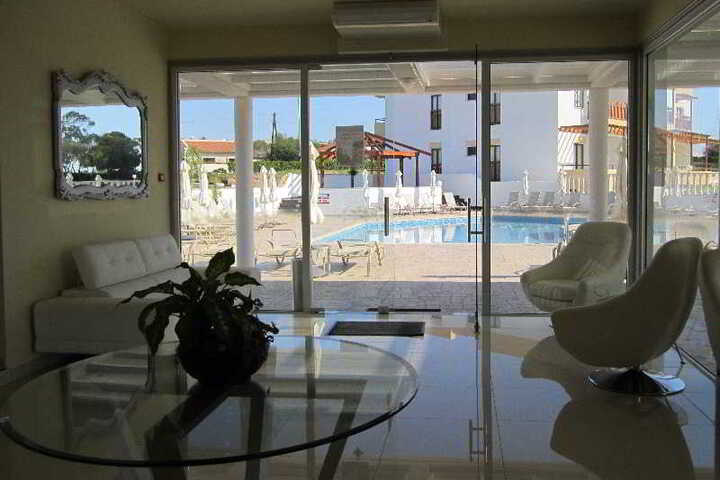 Room 5 of 6