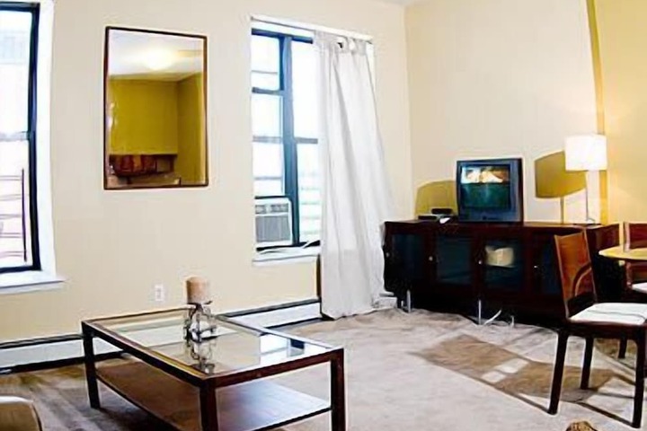 Room 12 of 16