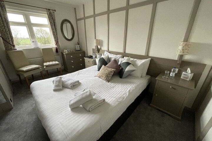 Room 5 of 29