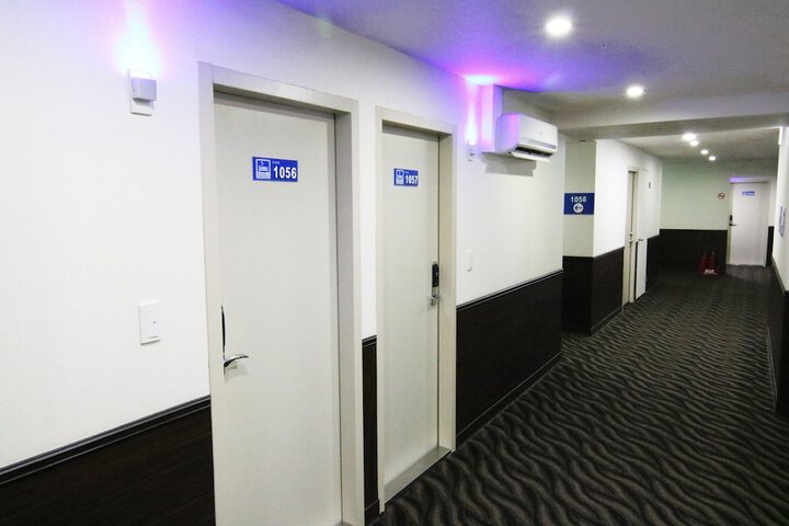 Ballroom/Hall 42 of 49