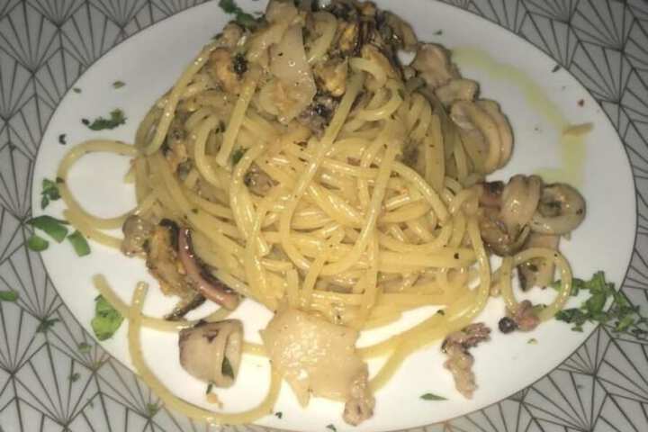 Dining 23 of 51