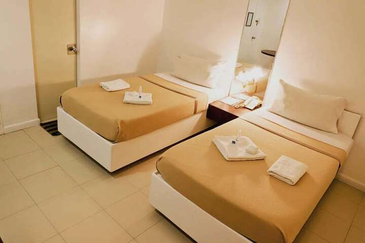 Room 8 of 14