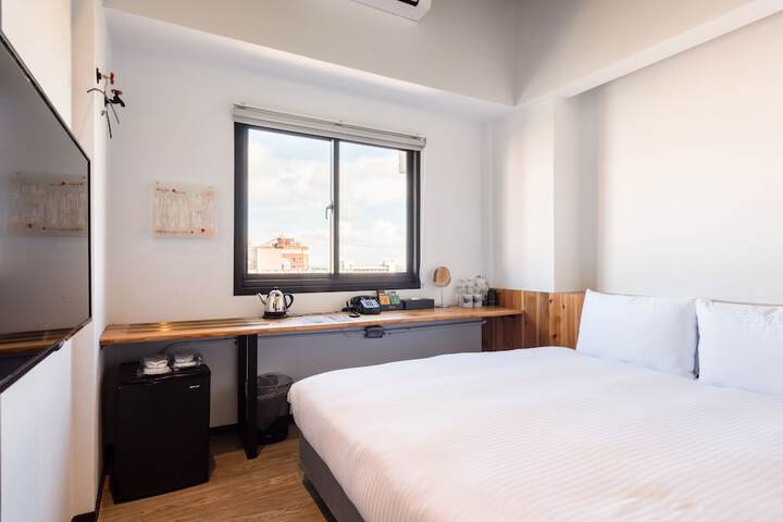Room 10 of 53