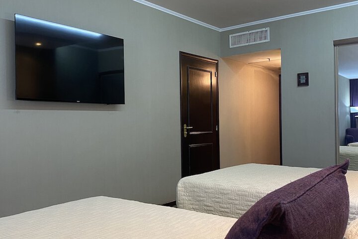 Room 5 of 72