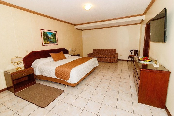 Room 7 of 55