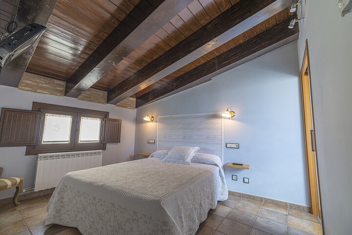 Room 8 of 23