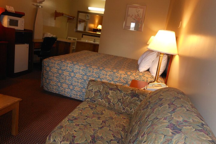 1 King Bed (12 of 12)