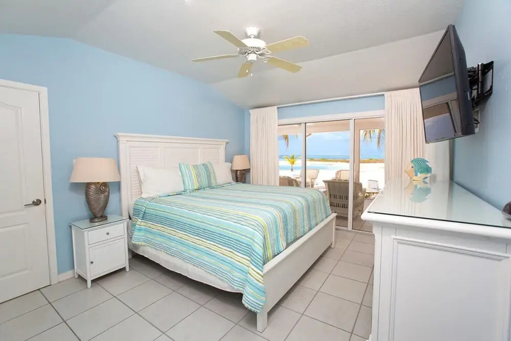 Room 2 of 18