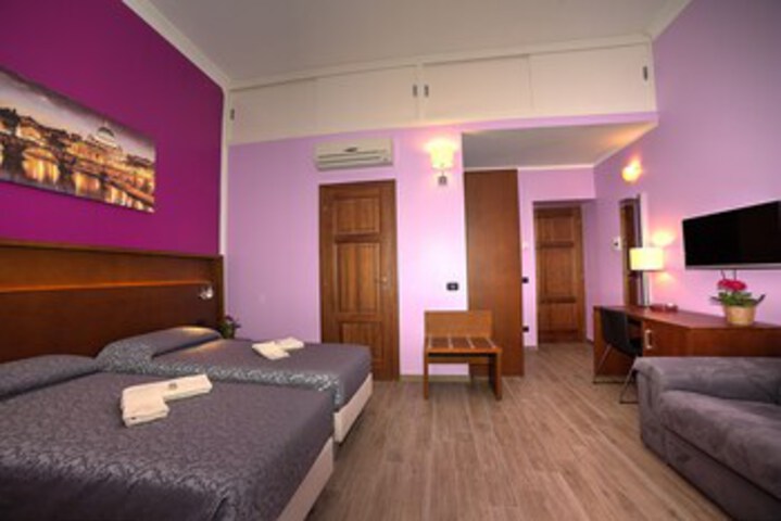 Room 35 of 37