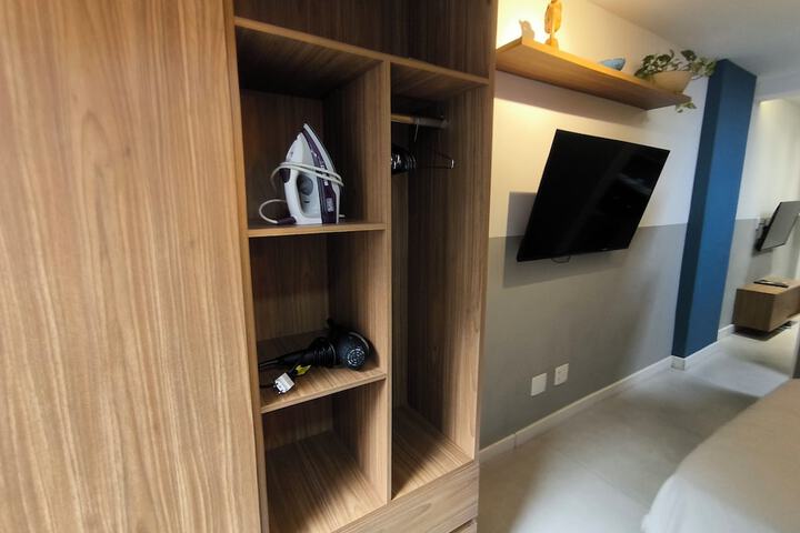Room 2 of 17
