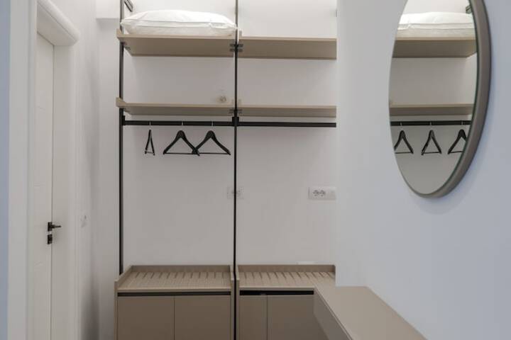 Room 44 of 105