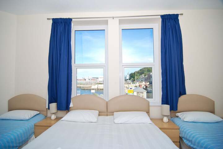 Room 3 of 39