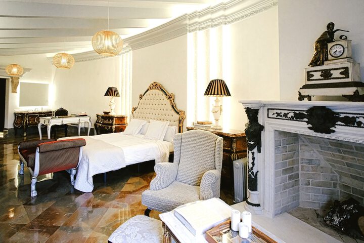 Room 4 of 45
