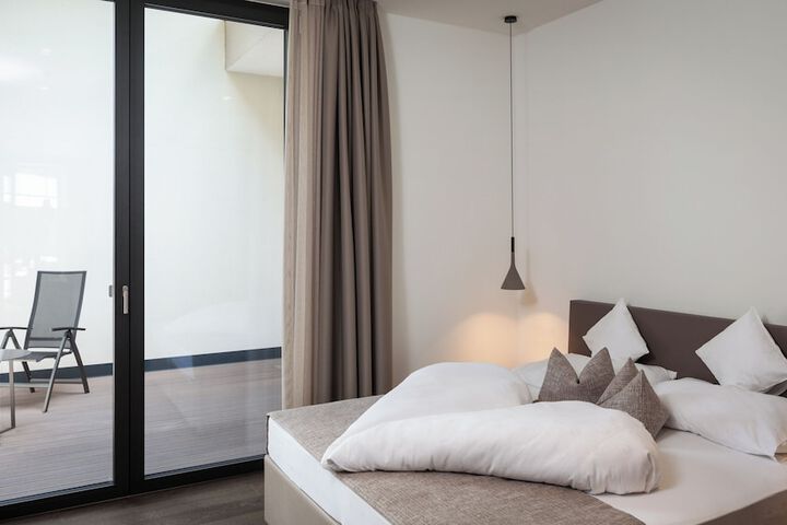 Room 12 of 40