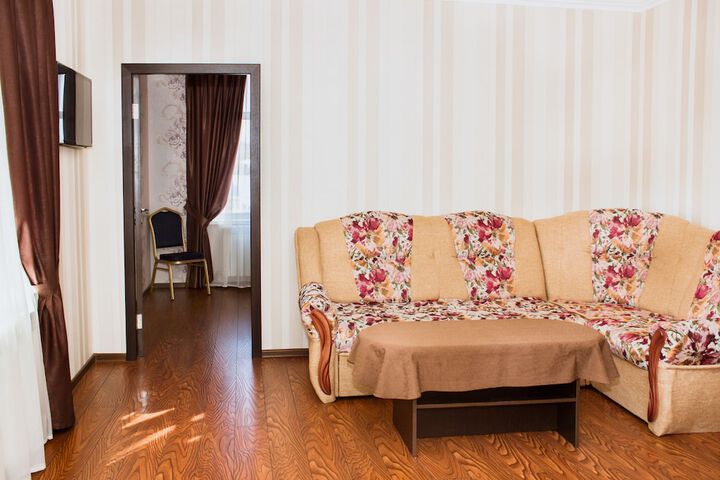Room 10 of 54