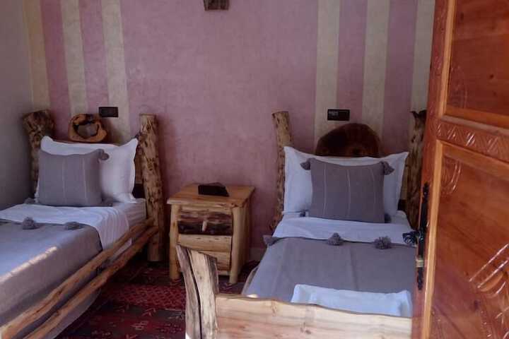 Room 4 of 40