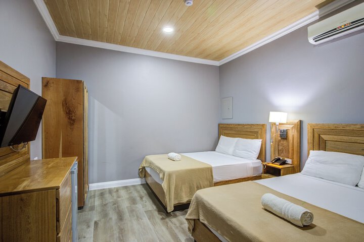 Room 21 of 54