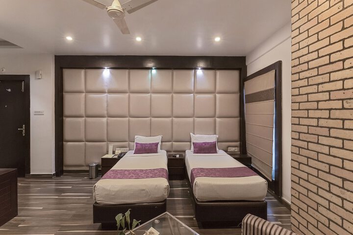 Room 14 of 44