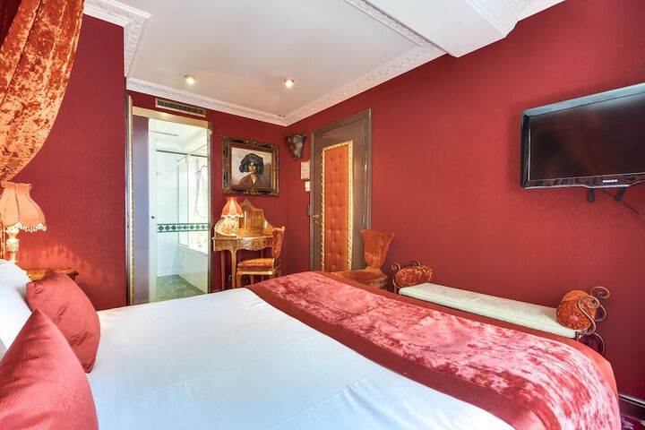 Room 5 of 53