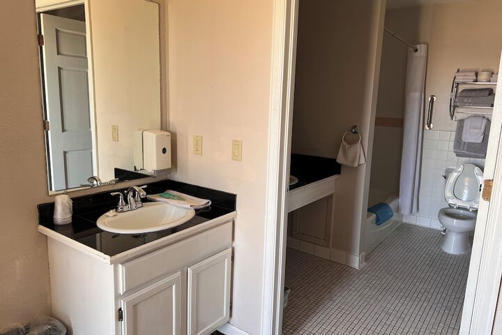 Room 31 of 48