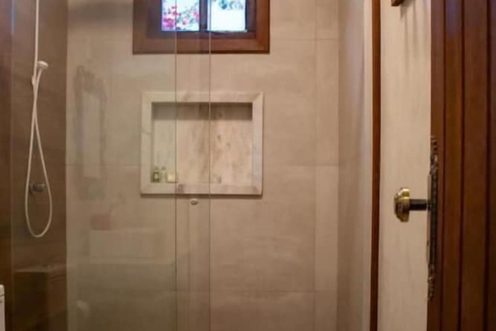 Room 105 of 132