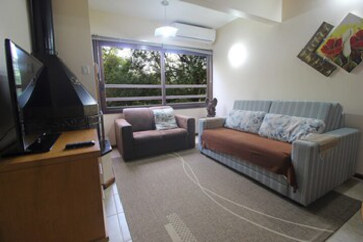 Room 8 of 14