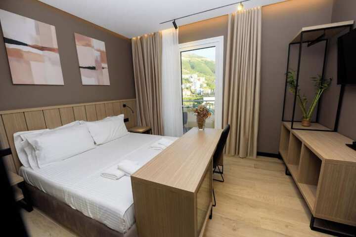 Room 19 of 50