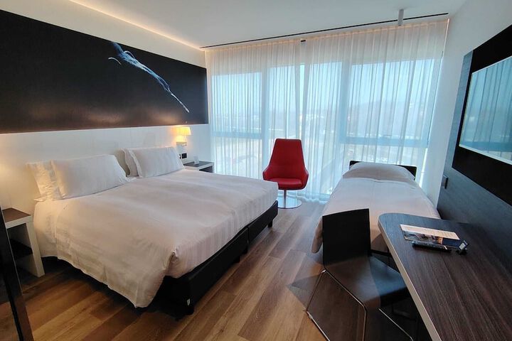 Room 29 of 82